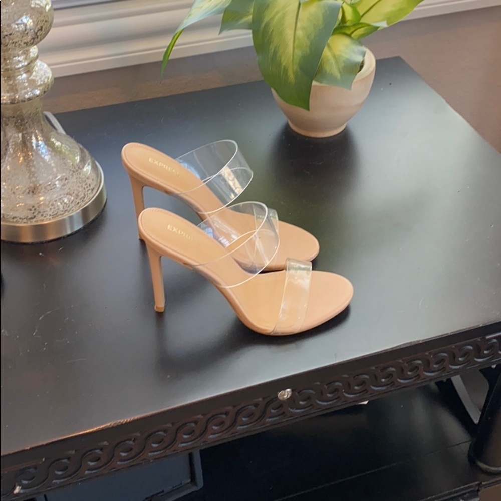 Express heels